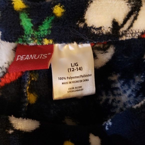 SNOOPY Christmas Pajama Fleece Pants - Picture 5 of 5